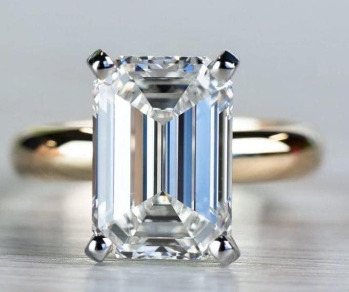 Baguette-Cut Diamond Gold Ring