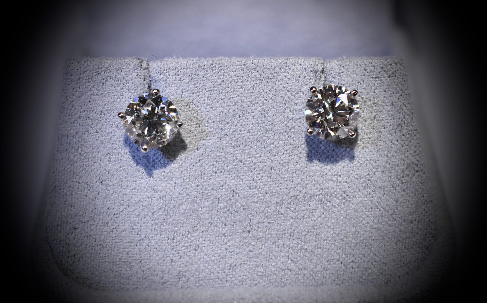 Diamond Earrings white gold